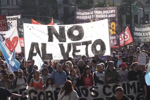 Funcionários de hospital pediátrico em Buenos Aires em greve contra cortes orçamentais