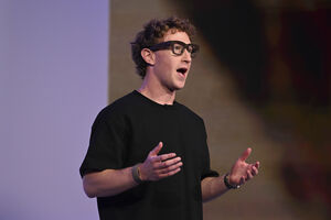 Mark Zuckerberg apresenta óculos inteligentes da Meta