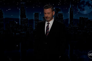 Jimmy Kimmel emociona-se no regresso à televisão  