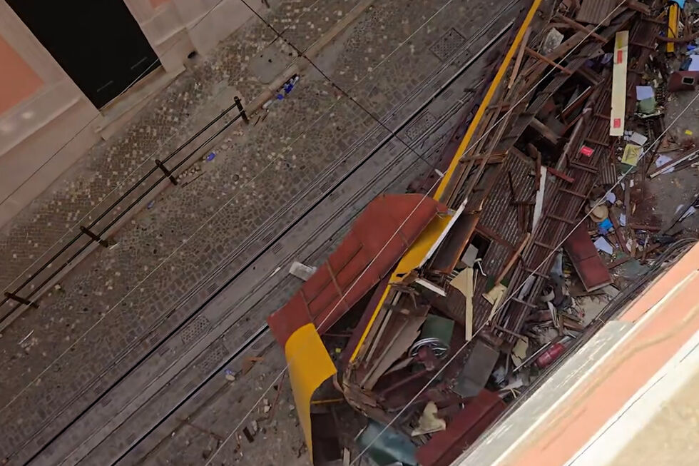 Retirada de destroços do Elevador da Glória para Tires durante a noite