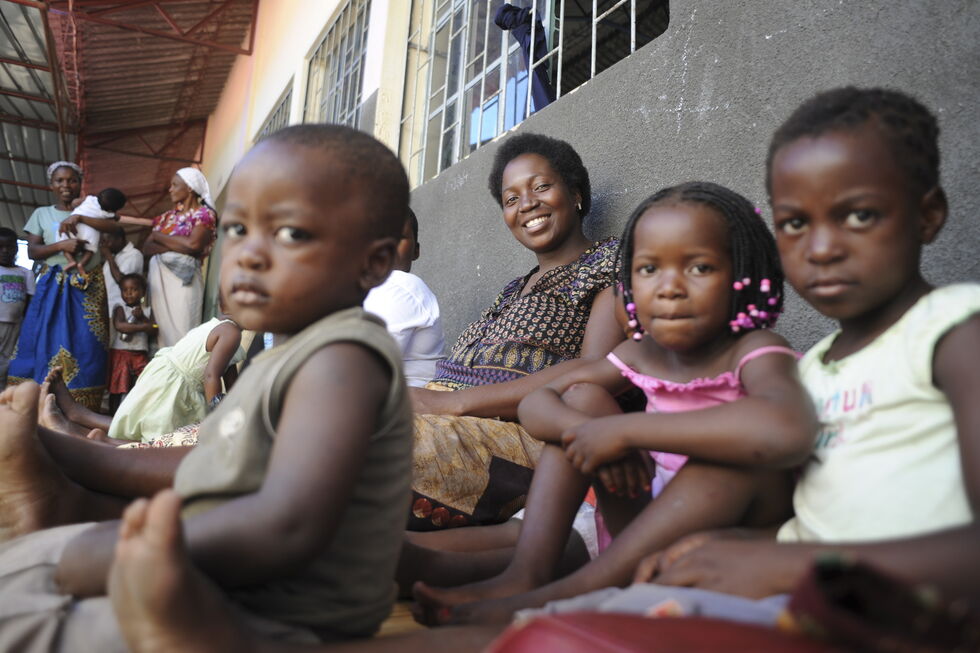 Subnutrição aguda ameaça crianças em Moçambique devido a conflitos e desastres climáticos