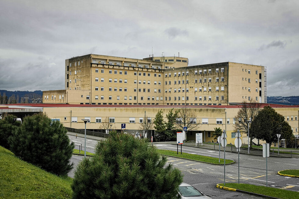 SNS viciado em tarefeiros: negócio milionário com empresas de recrutamento