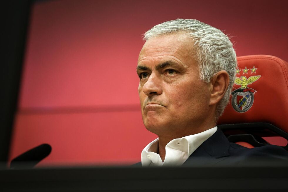 Mourinho atento ao empate do Benfica com o Rio Ave
