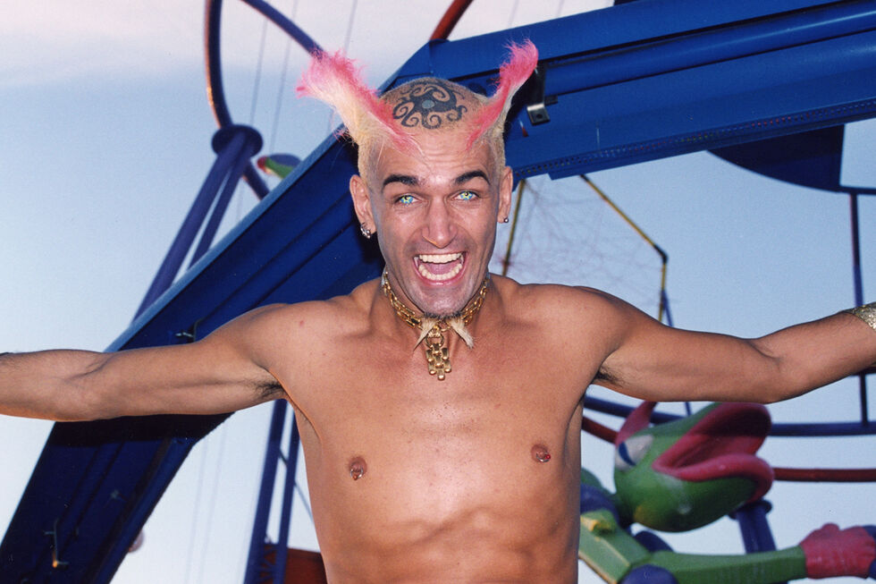 O documentário Paraíso é um olhar sobre a cultura rave em Portugal nos anos 80 e 90, alternativa a Ibiza