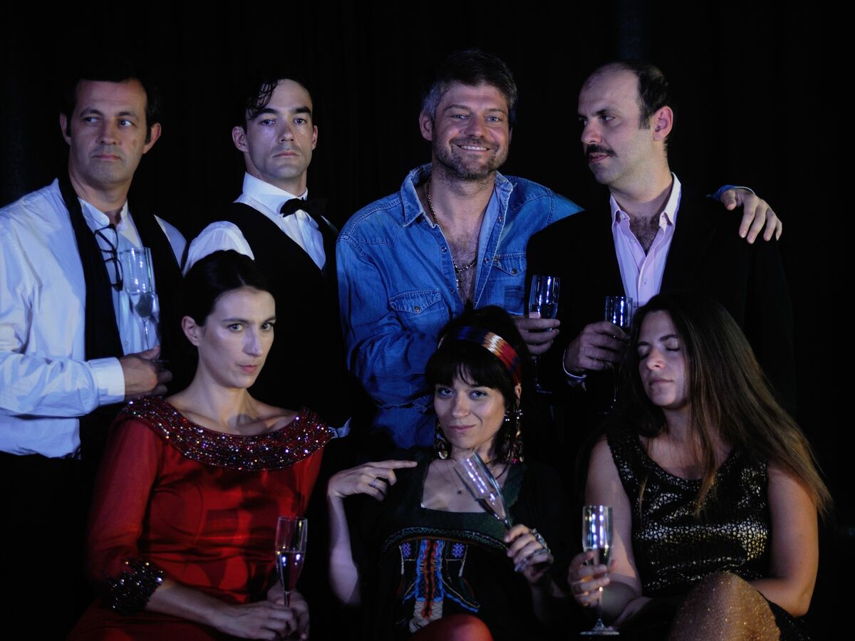 Artistas Unidos: comédia na casa nova