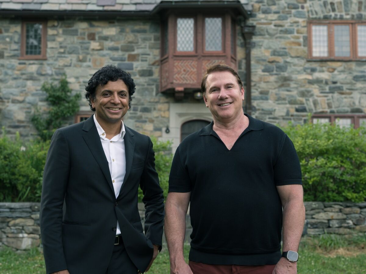 Nicholas Sparks e M. Night Shyamalan: uma colaboração de outro mundo 