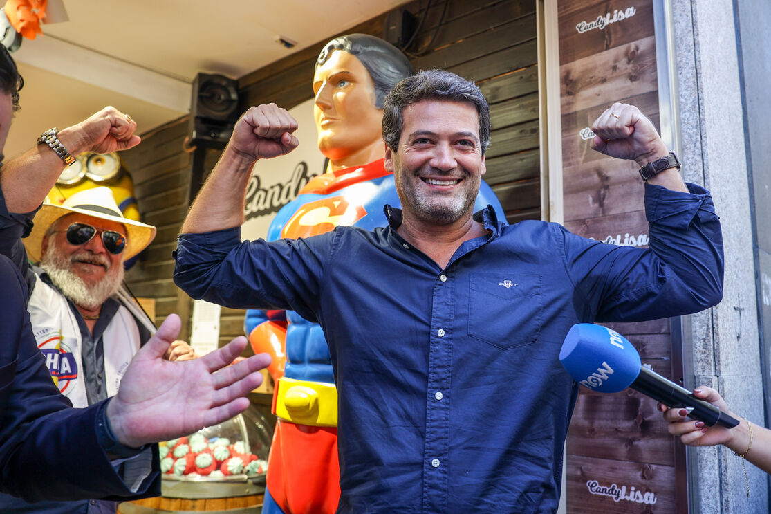 Autárquicas: Candidatos confiantes aguardam resultados em Lisboa e Porto