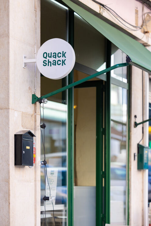 Quack Shack, hamburgueria com hambúrgueres de pato, estreia em Alvalade, Lisboa
