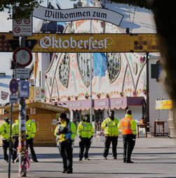 Oktoberfest em Munique suspenso após ameaça de bomba