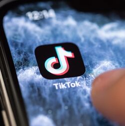 Quase metade dos portugueses tem conta no TikTok