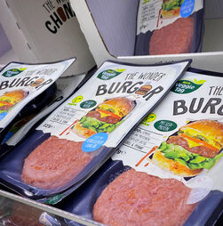 Parlamento Europeu decide banir termos como 'salsicha' ou 'hambúrguer vegan'