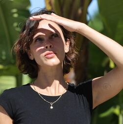 Helena Caldeira: 'Quero ser livre nas minhas criações e no meu pensamento'
