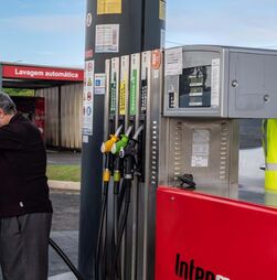 Gasóleo fica mais barato meio cêntimo na próxima semana. Gasolina inalterada