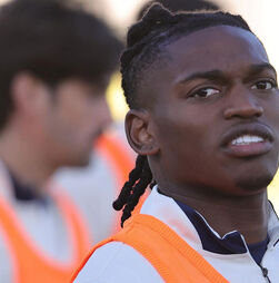 Rafael Leão dispensado da Seleção Nacional 