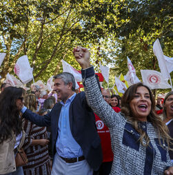 Autárquicas: Luísa Salgueiro (PS) feliz por 'ganhar tudo o que havia para ganhar' em Matosinhos