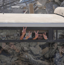 Hamas condena 'marcas de tortura' em corpos de palestinianos entregues por Israel