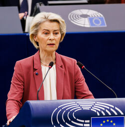 Van der Leyen fala de segurança da Europa e diz que soberania e território da Ucrânia têm de ser mantidos