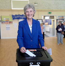 Independente de esquerda Catherine Connolly dada como vencedora das presidenciais na Irlanda