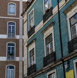 Jovens já usaram quase 500 milhões da garantia pública a comprar casas