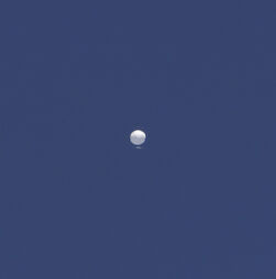 Principal aeroporto da Lituânia volta a encerrar após balões terem violado o espaço aéreo