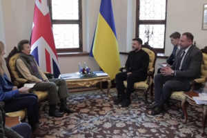 Princesa Ana faz visita surpresa a Kiev  
