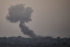 Bombardeamentos em Gaza 