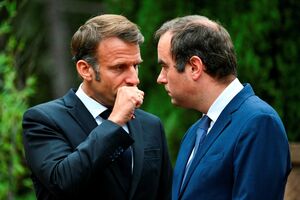 Macron, Lecornu