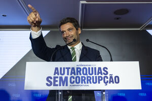 André Ventura reconhece resultado aquém nas autárquicas, mas mira presidenciais