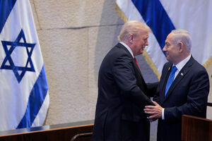 Trump discursa no parlamento israelita 