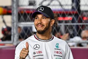 Lewis Hamilton vende coleção de carros