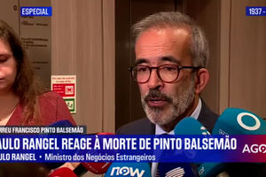 "Criou uma verdadeira democracia ocidental", diz Rangel sobre Francisco Pinto Balsemão