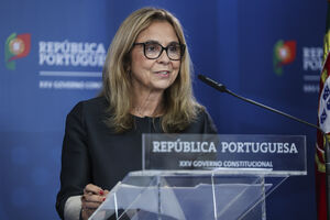Ministra da Saúde, Ana Paula Martins, fala sobre urgências regionais