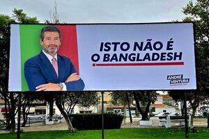 André Ventura defende cartazes polémicos contra minorias e Bangladesh