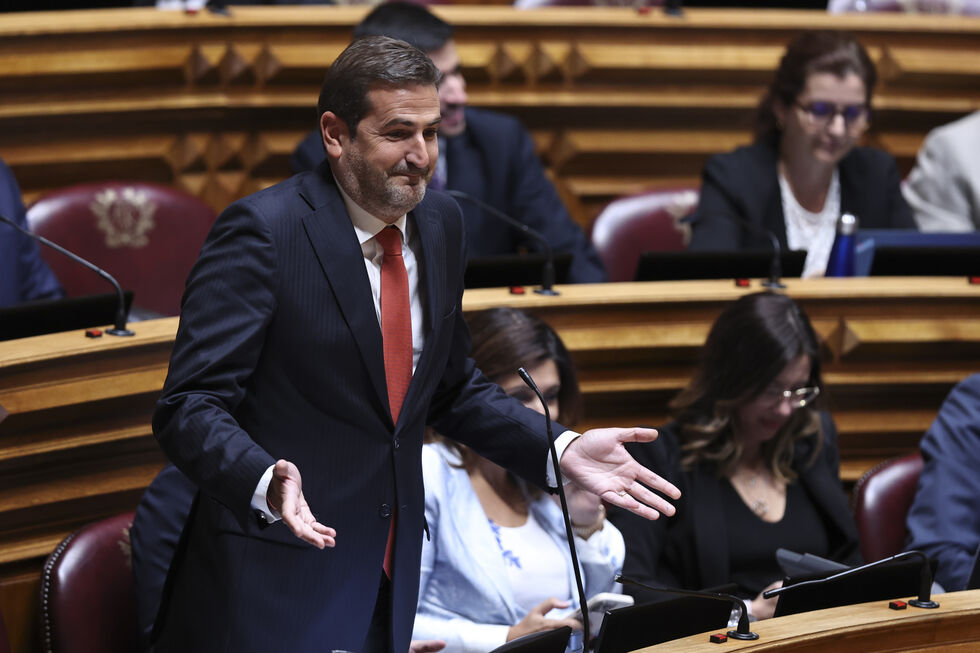 Pedro FRazão acusou Hugo Soares de lhe ter prometido 'porradas'