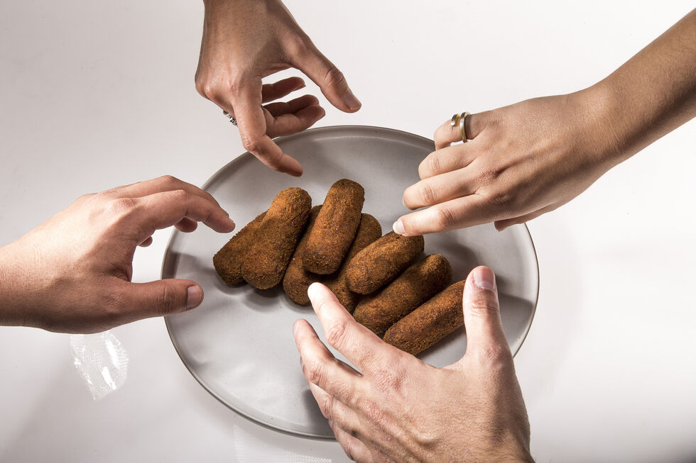 Dourados, de carne, peixe ou vegetarianos, os croquetes são parte da identidade do País