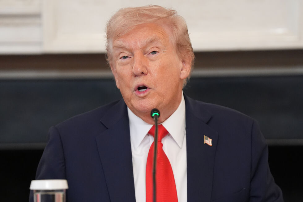 Trump planeia viagem ao Médio Oriente