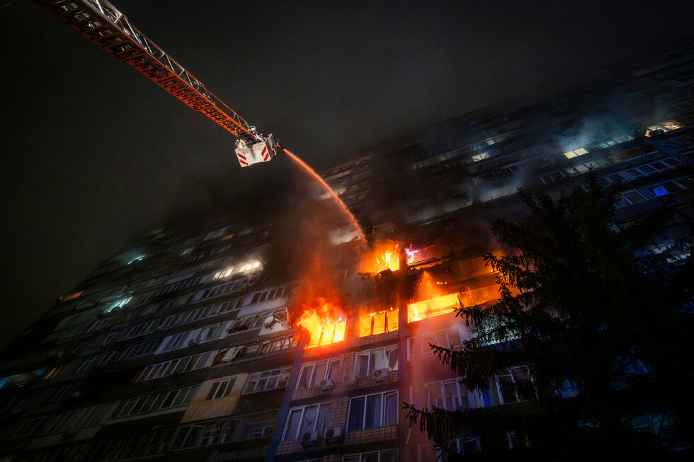 Incêndio atinge infraestruturas energéticas em Kiev, Zaporiyia e Dnipro