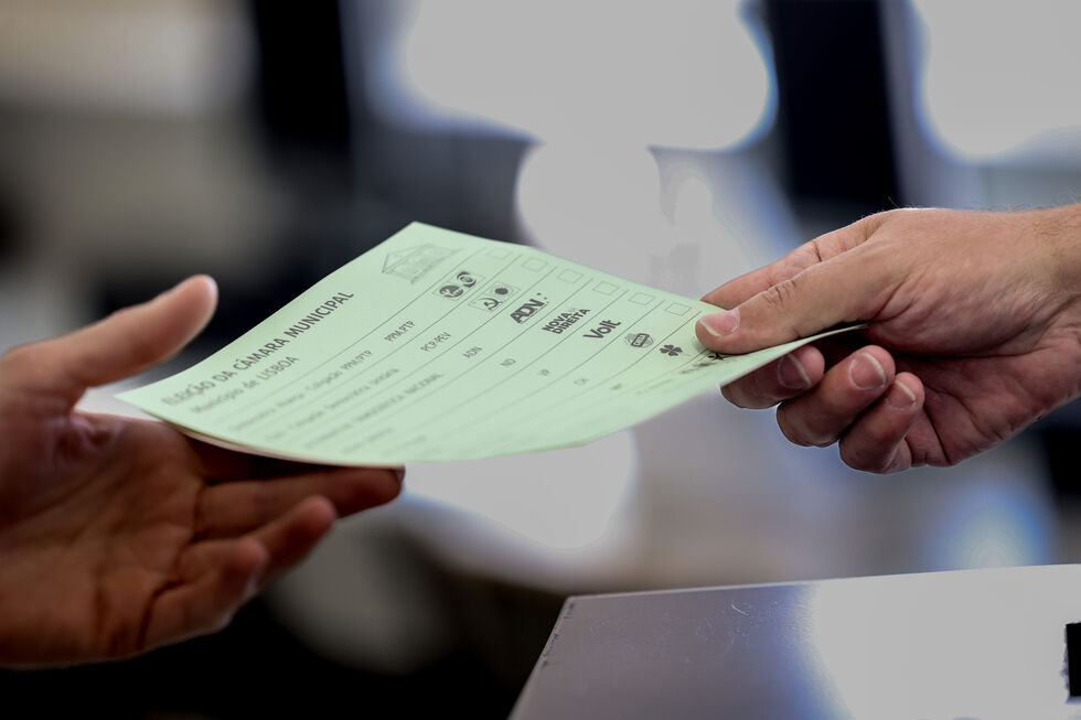 Eleições da Câmara Municipal de Lisboa: cédula de voto para escolha dos candidatos