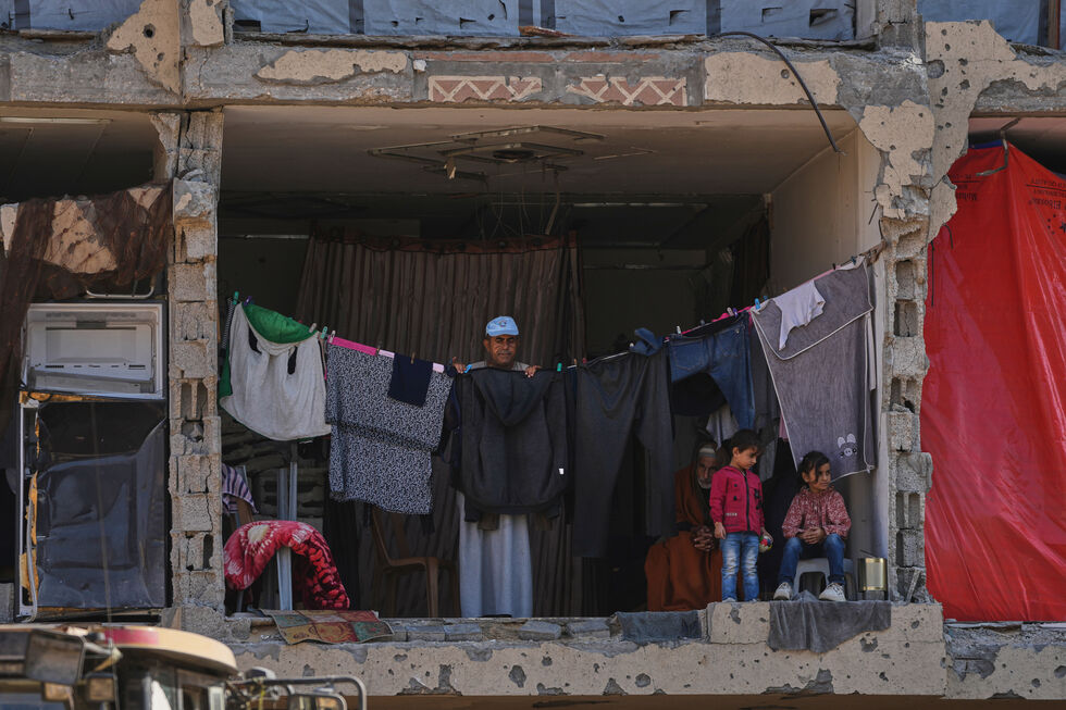 Israel bombardeia Gaza após ataque do Hamas a unidade militar