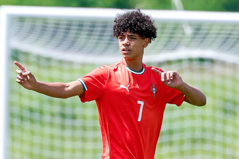 Cristianinho ao serviço da seleção sub-15