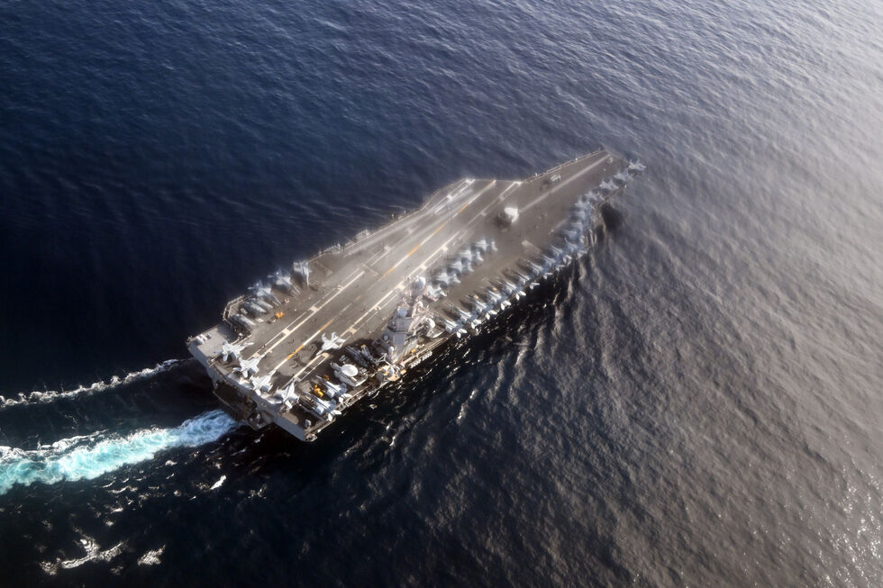 USS Gerald R. Ford é enviado para o mar das Caraíbas para combater o narcotráfico