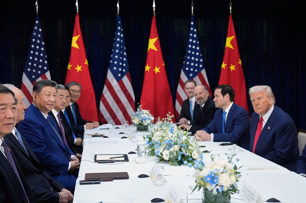 China suspende restrições sobre terras raras após encontro entre Trump e Xi Jinping na Coreia do Sul