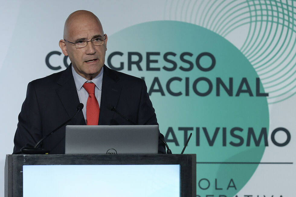 Passos Coelho alerta para fim das margens de manobra no Congresso do Cooperativismo, em Lisboa