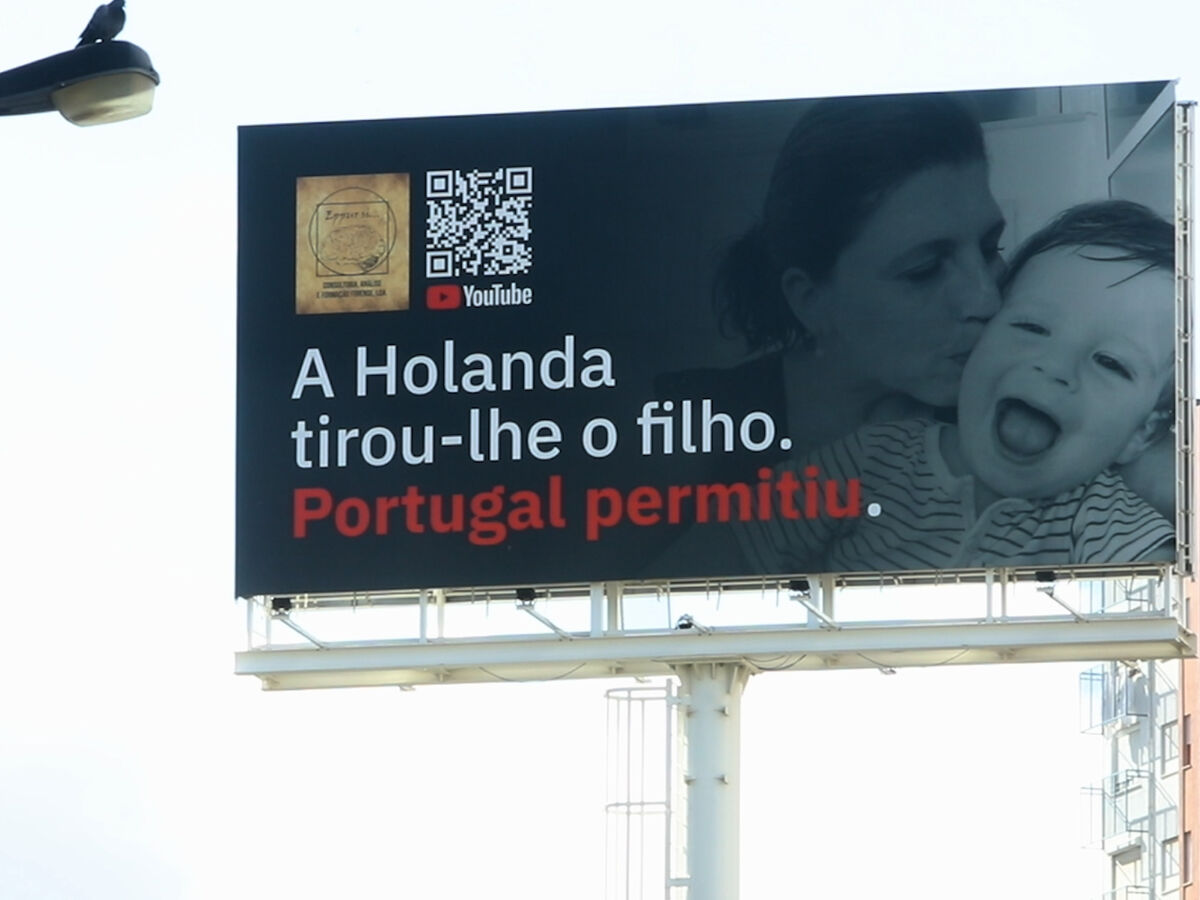 Quando o filho vai parar aos outdoors