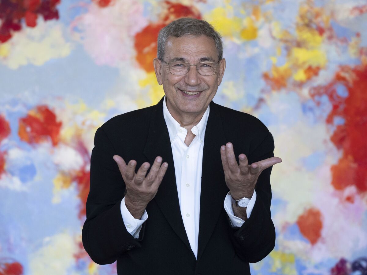 Orhan Pamuk: "Quando pinto, sou como um homem no duche a cantar"
