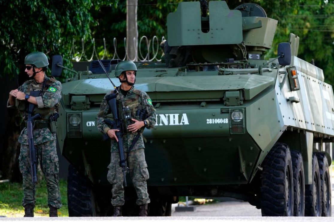 Militares garantem a segurança