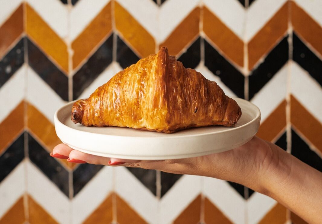 O afamado croissant da Pastelaria do Bairro Alto Hotel