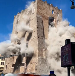 Torre medieval desaba parcialmente em Roma e fere gravemente um trabalhador  