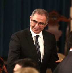 Governo dos Açores admite avançar com salários aos trabalhadores portugueses na Base das Lajes