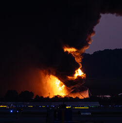 Pelo menos sete mortos e 11 feridos após acidente com avião de carga nos EUA